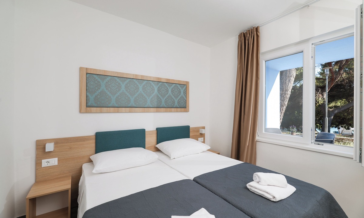 Seget Donji Hotel | Apartments Medena