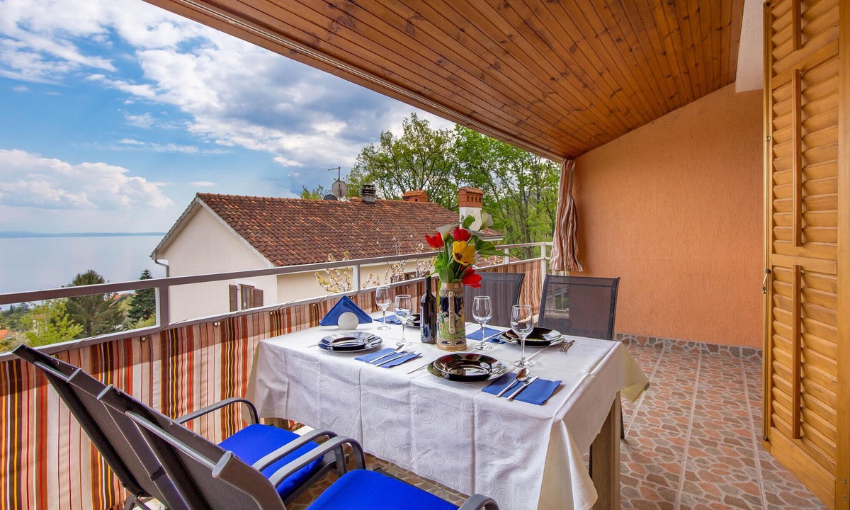 Opric Apartment | 2 bedroom lovely apartment in Lovran