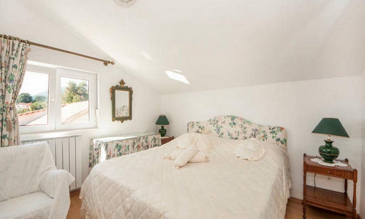 Brna Apartment | Bertie's Lodge