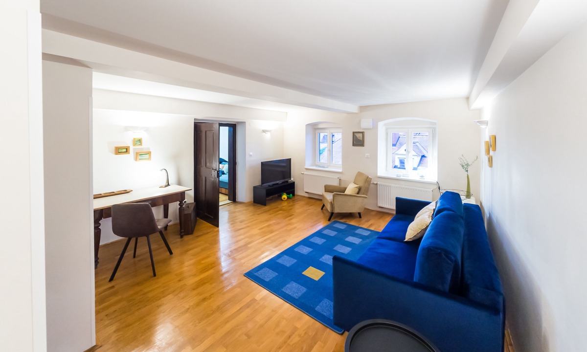 Ljubljana Old Town Apartment | Stairway to the castle - apartment in the heart of historic centre