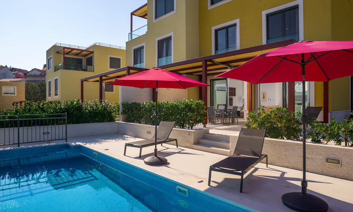 Slatine Apartment | Acadia Beach Villas & Apartments, Slatine