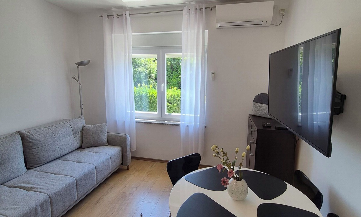 Rijeka Apartment | Apartments Marija (68121-A2) - Rijeka
