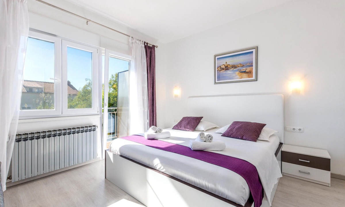 Kastel Stari Apartment | Awesome apartment in Kastel Stari with WiFi