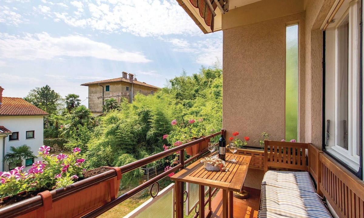 Ika Apartment | Awesome apartment in Lovran with WiFi