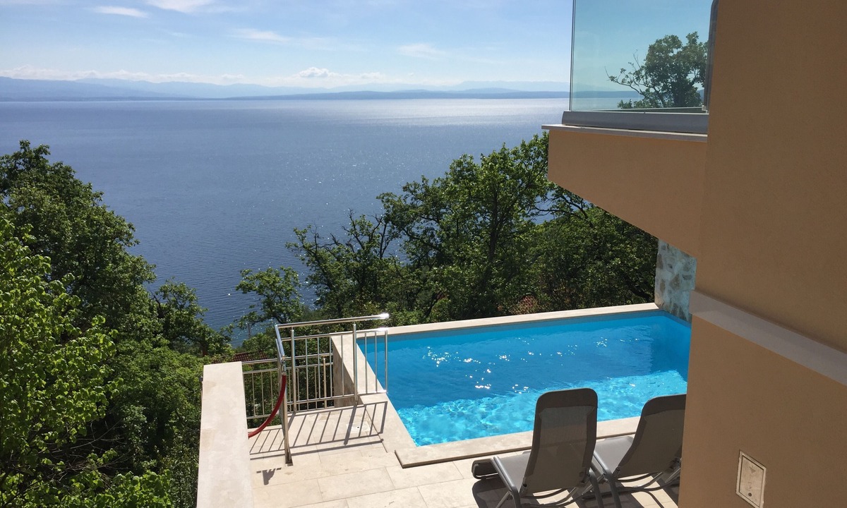 Medveja Apartment | Modern vacation apartment ★ - with panoramic sea views - for families and couples