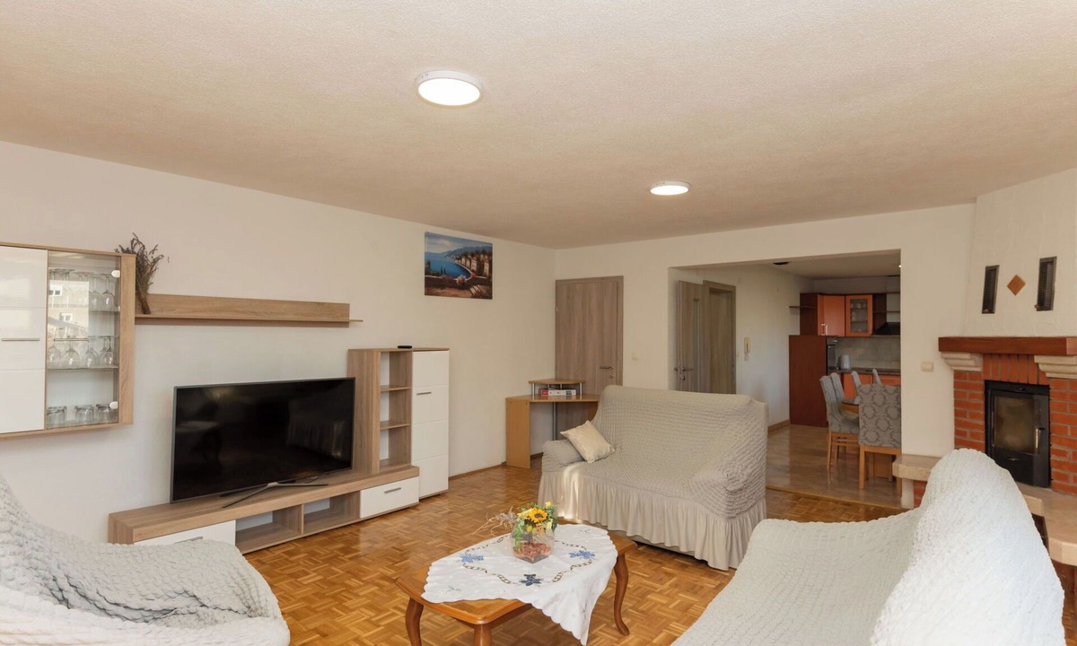Donji Prolozac House | Wonderful private villa with A/C, WIFI, private pool, TV, terrace, pets allowed and panoramic view