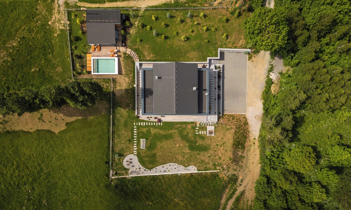 Fuzine Villa | Forest villa with heated pool, jacuzzi, sauna and space for fun