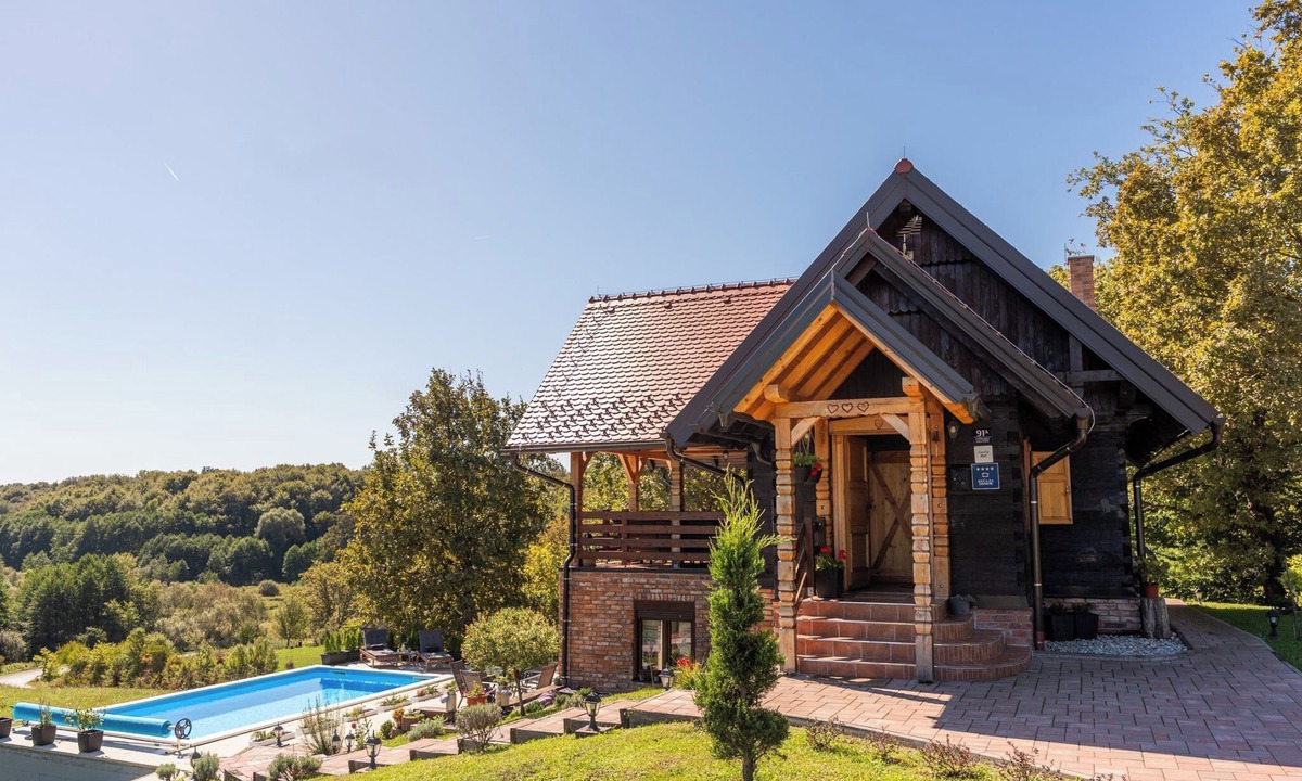 Pisarovina House | House Tri srca by Interhome