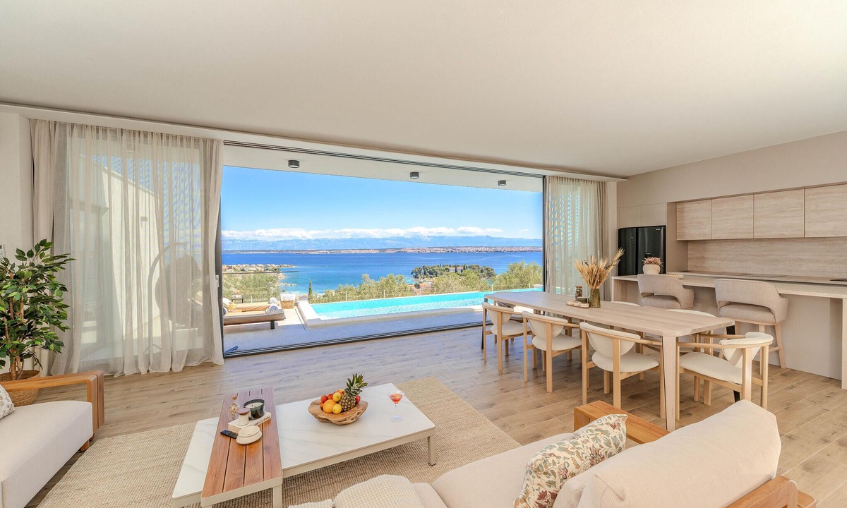 Preko House | Lovely home in Preko with sauna