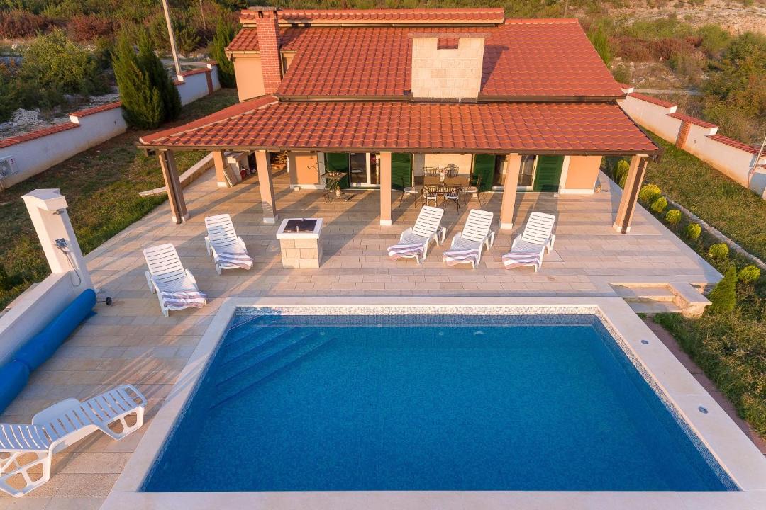Municipality of Klis Villa | Villa Dea