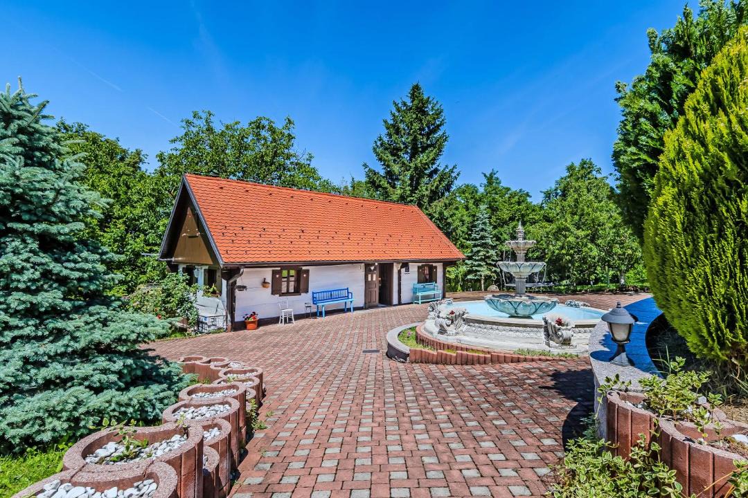 Gornja Stubica House | Grandpa's House With Pool - Happy Rentals