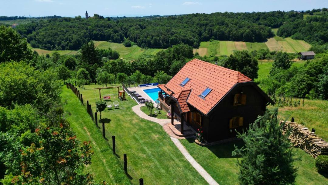 Breznik Plesivicki Villa | Holiday Home Dubranec by Villas Guide