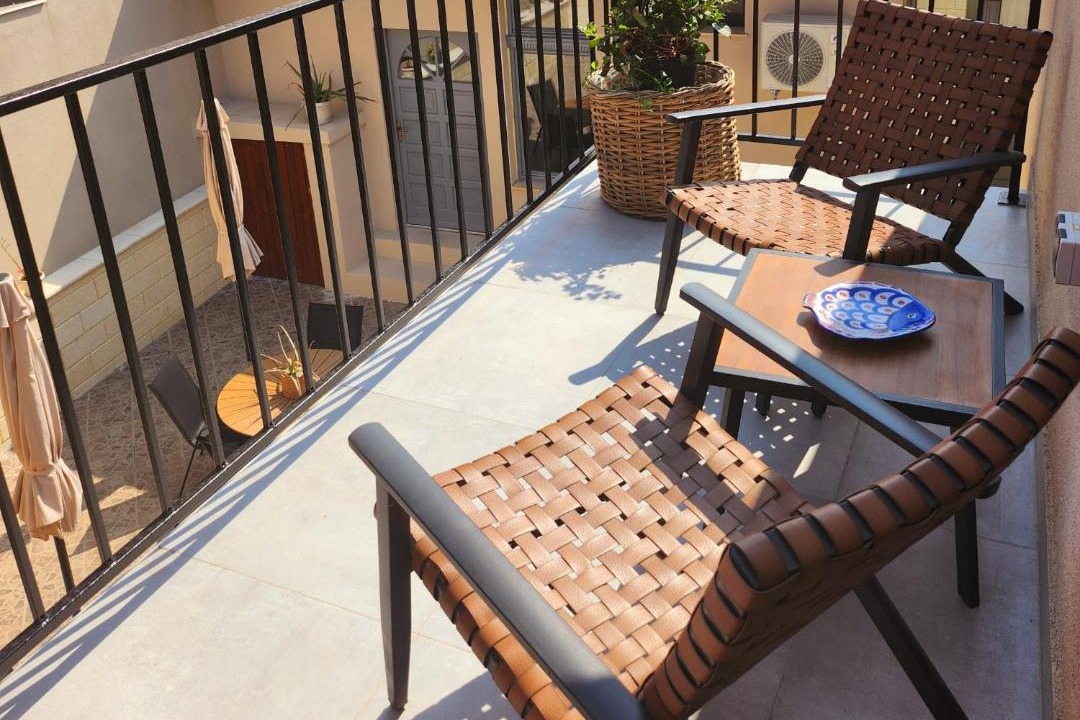 Oradea Apartment | Petit Olive - w Free Parking, self-checkin, 5 min from Aquapark Nymphaea
