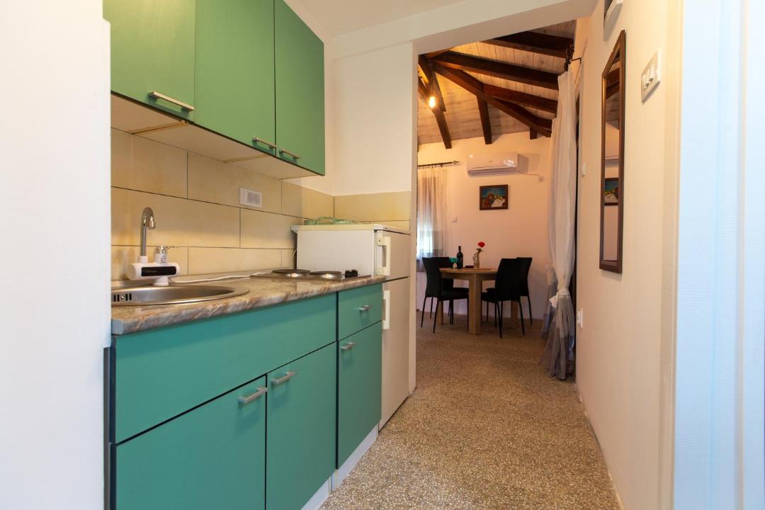 Mladenovac House | Apartmani Čalane