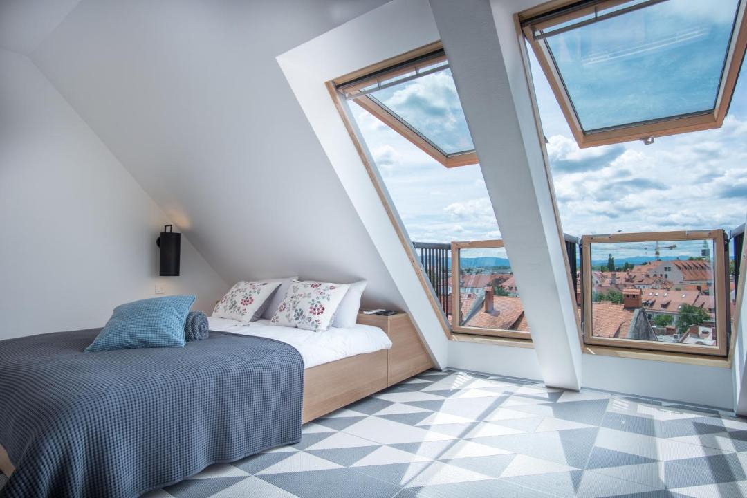 Ljubljana Old Town Apartment | Stella Sky