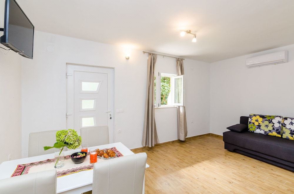 Photo of Livingroom in Cilipi