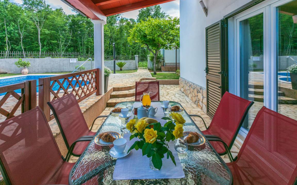 Photo of Patio Balcony in Snasici