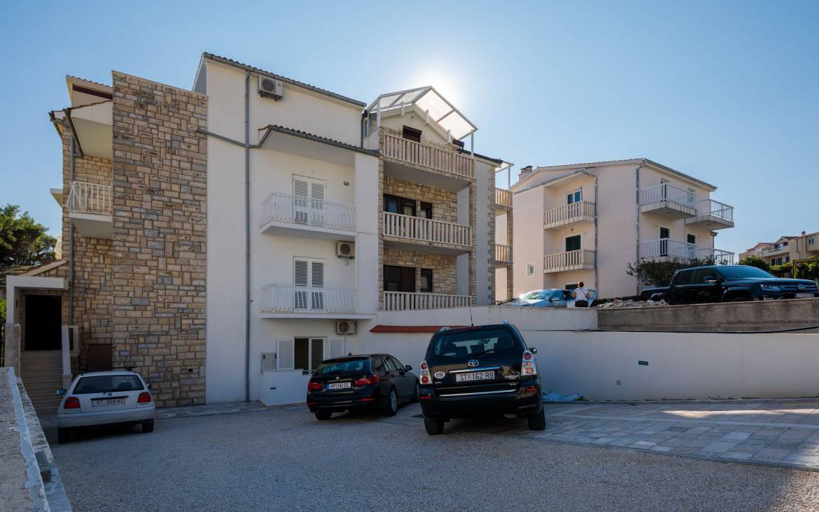 Photo of Others in Omis