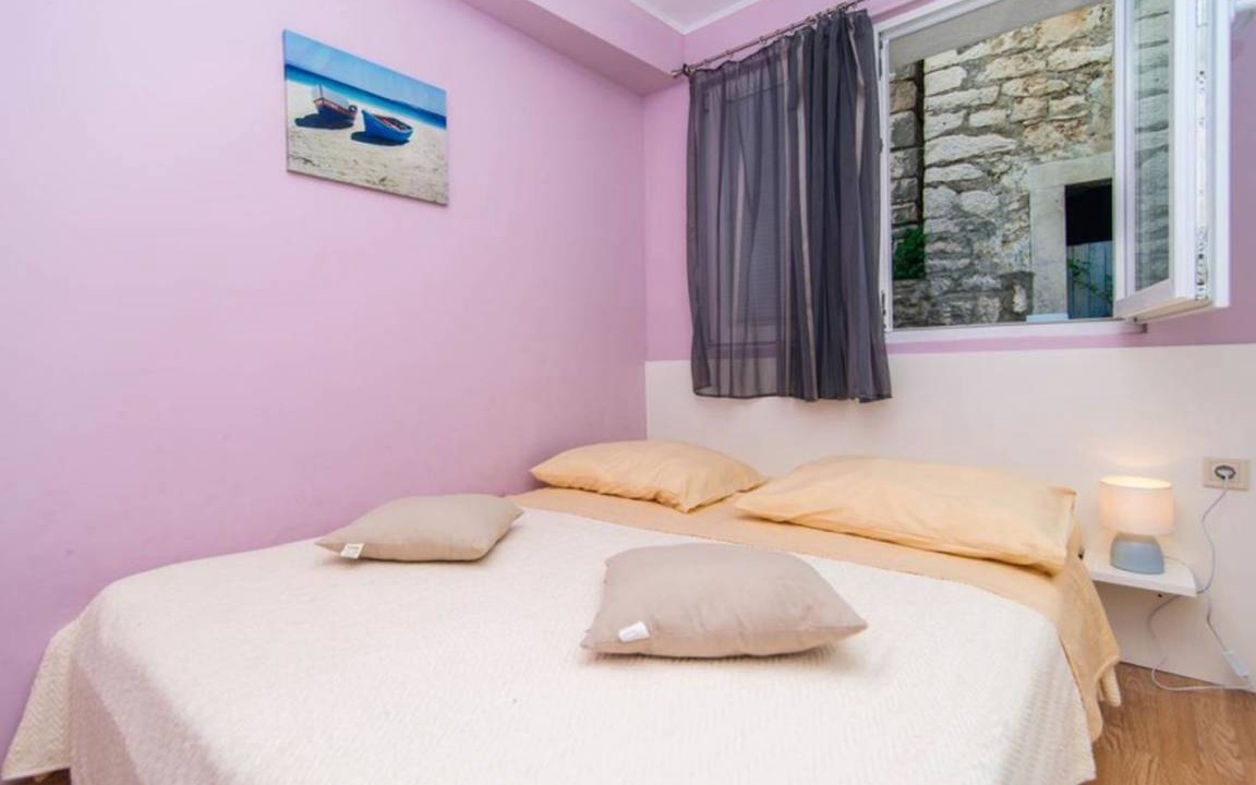 Photo of Bedroom in Povlja