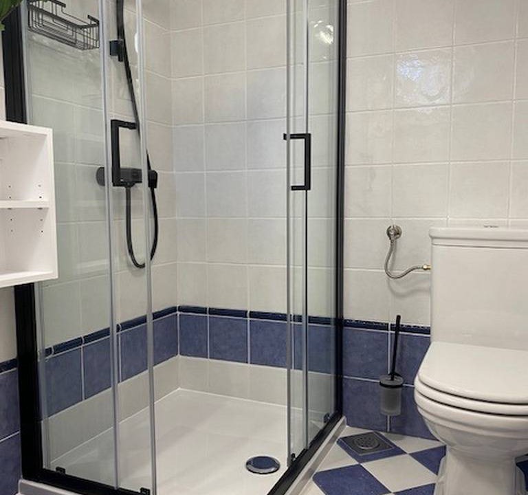 Photo of Bathroom in Cove Murtar