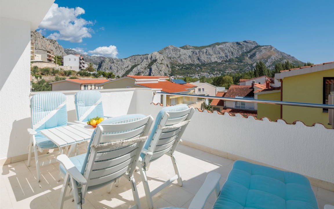 Photo of Others in Omis