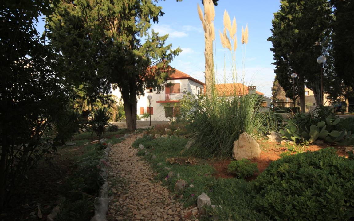 Photo of Others in Muline