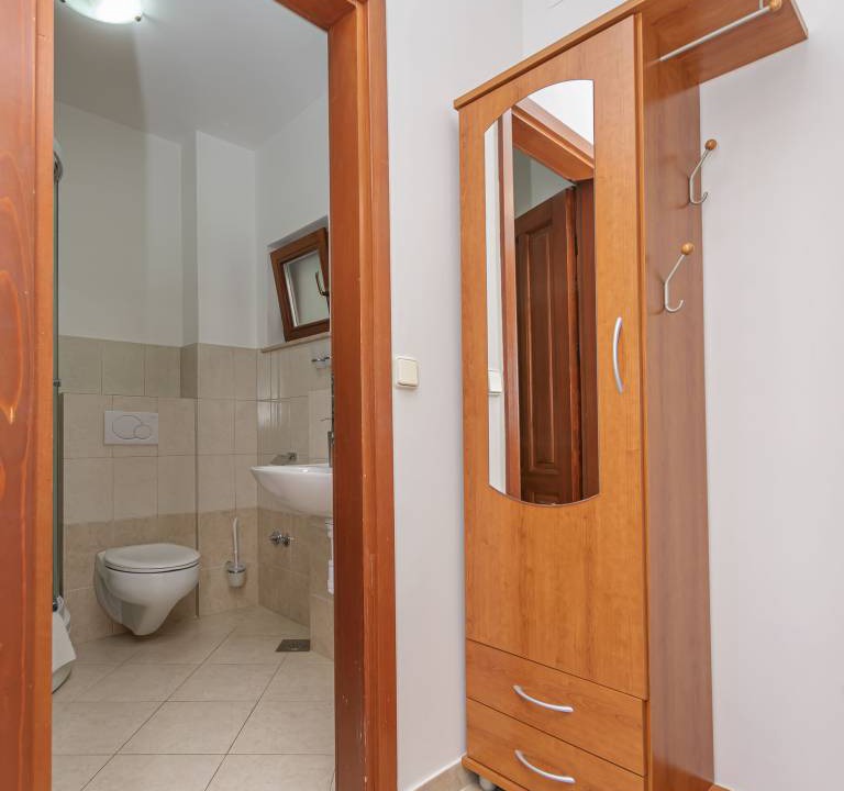 Photo of Bathroom in Tice