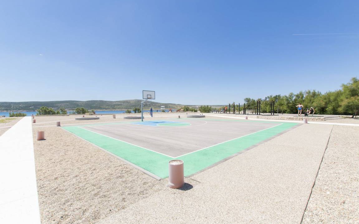 Photo of Outdoor in Seline
