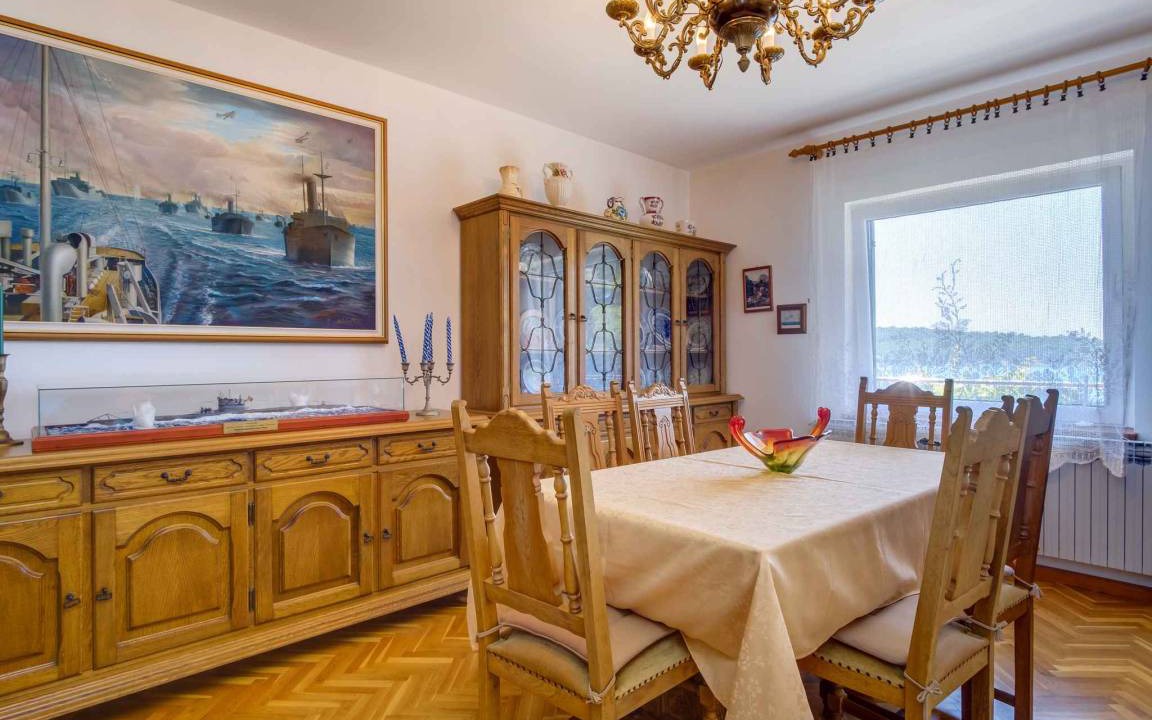 Photo of Livingroom in Cove Murtar