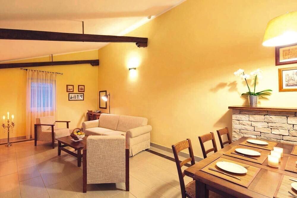 Photo of Livingroom in Monterol