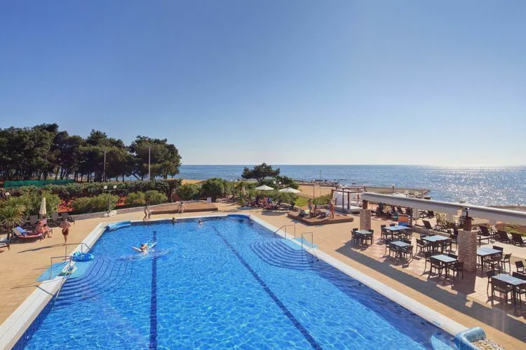 Photo of Outdoor in Monterol