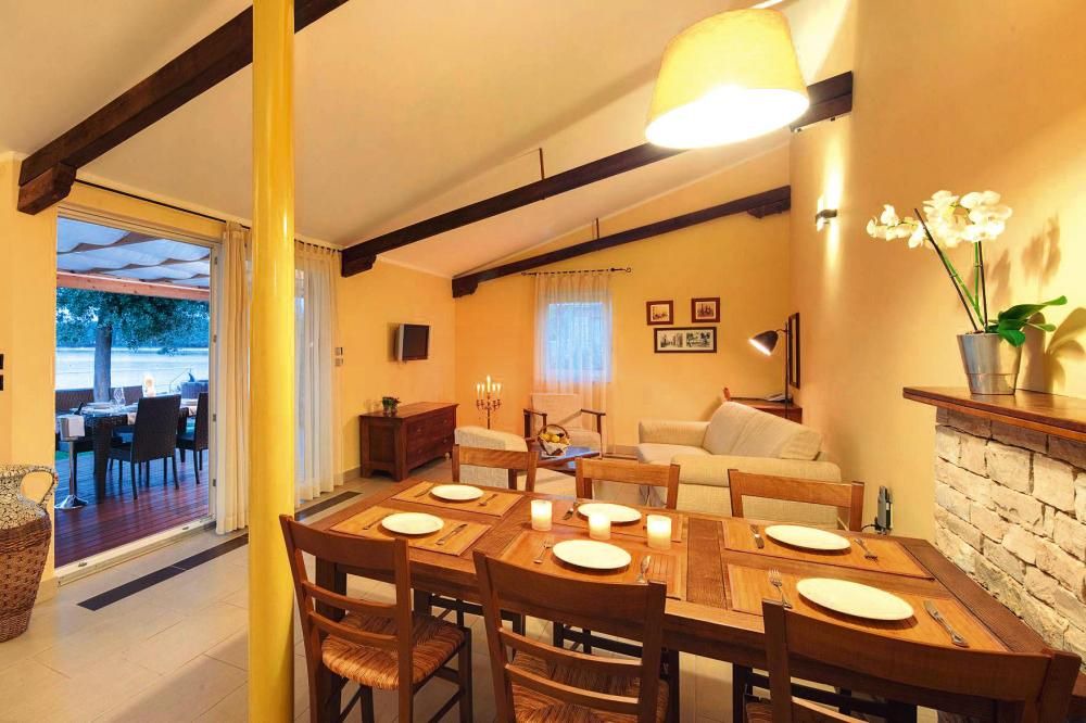 Photo of Livingroom in Monterol