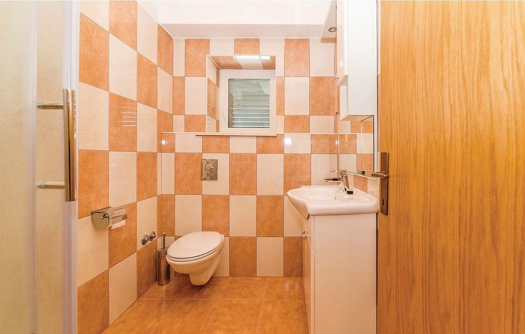 Photo of Bathroom in Banj