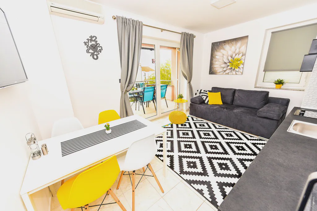 Photo of Livingroom in Novalja