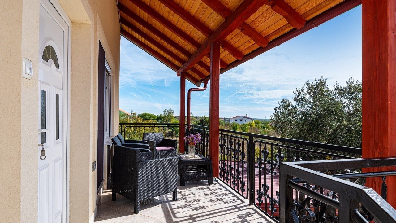 Photo of Patio Balcony in Policnik
