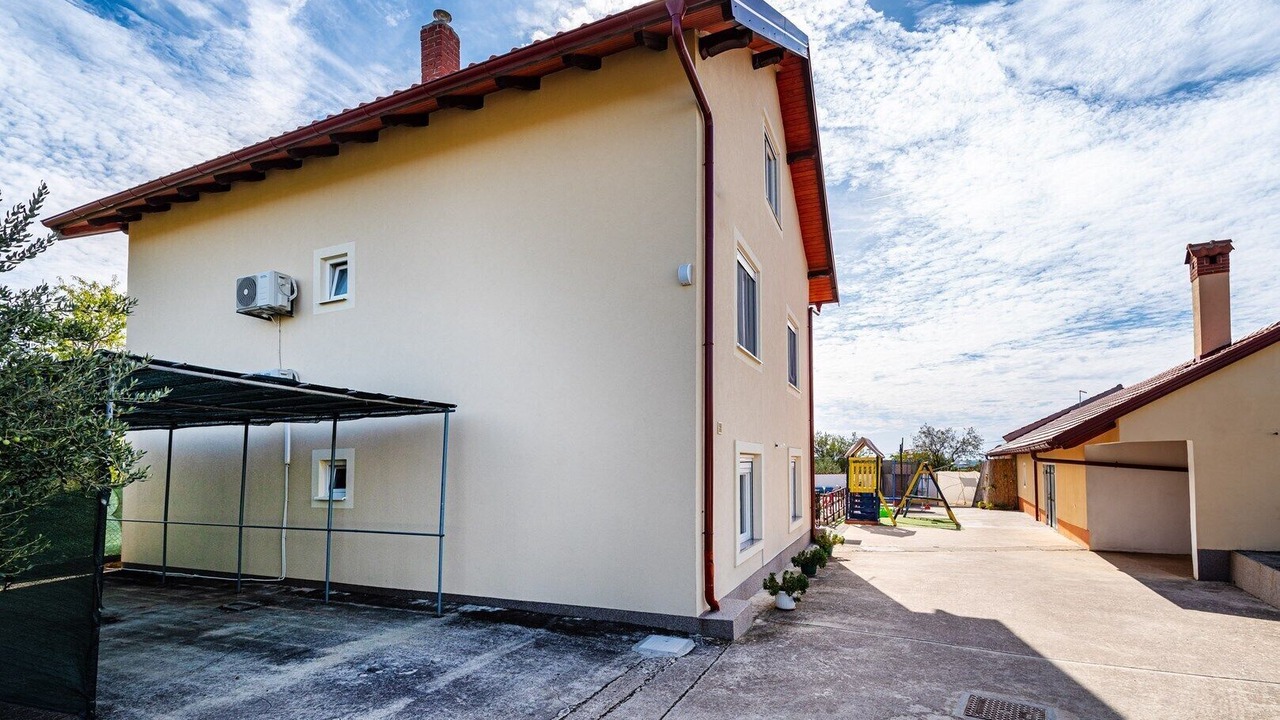 Photo of Outdoor in Policnik