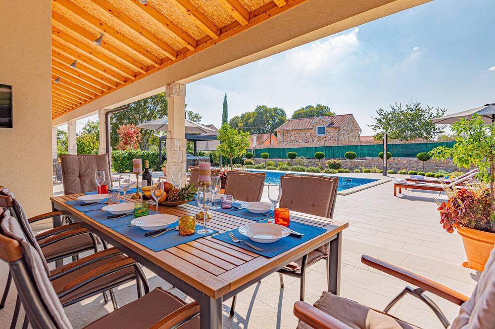 Photo of Outdoor in Drnis