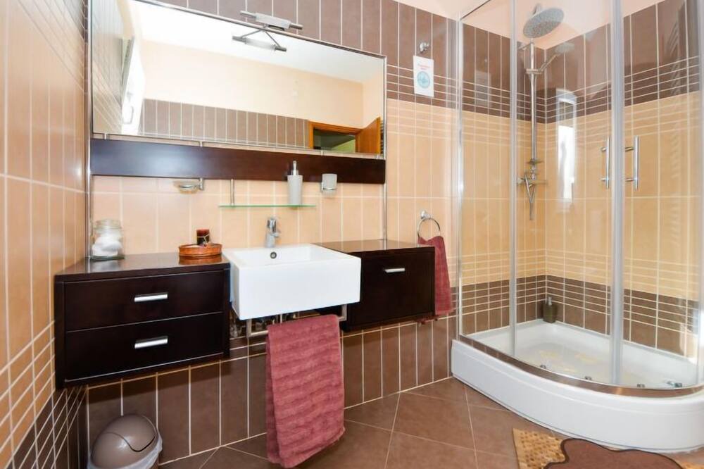 Photo of Bathroom in Veli Iz