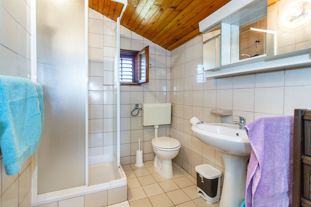 Photo of Bathroom in Draga Bascanska