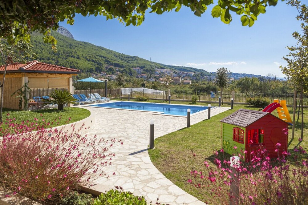 Photo of Outdoor in Zrnovnica