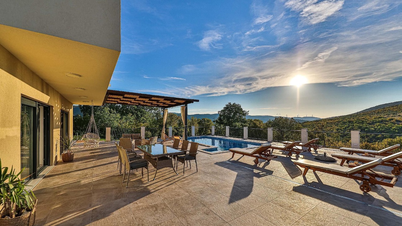 Photo of Patio Balcony in Primorski Dolac