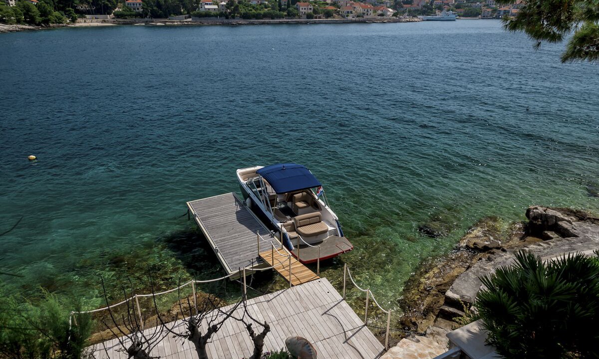 Photo of Outdoor in Sumartin
