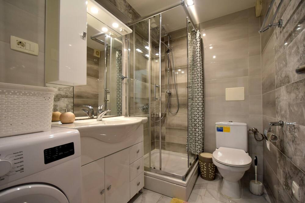 Photo of Bathroom in Omisalj