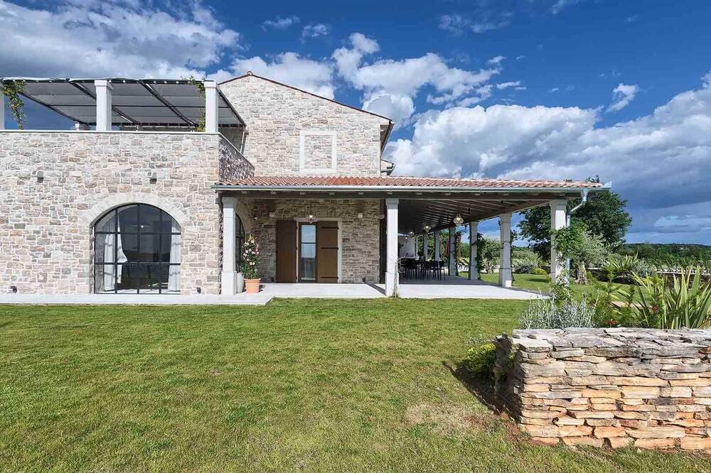 Photo of Outdoor in Finida