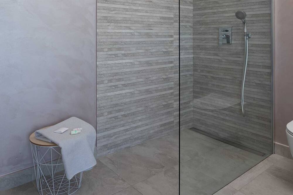 Photo of Bathroom in Dicmo
