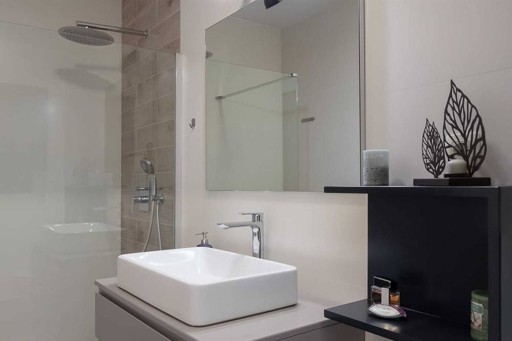 Photo of Bathroom in Dicmo