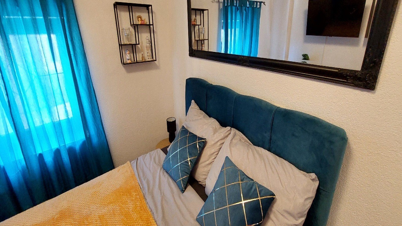 Photo of Bedroom in Cres