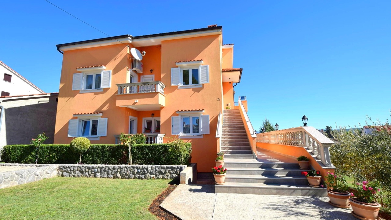 Photo of Outdoor in Porat