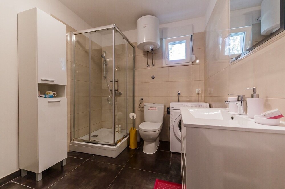 Photo of Bathroom in Cove Stoncica