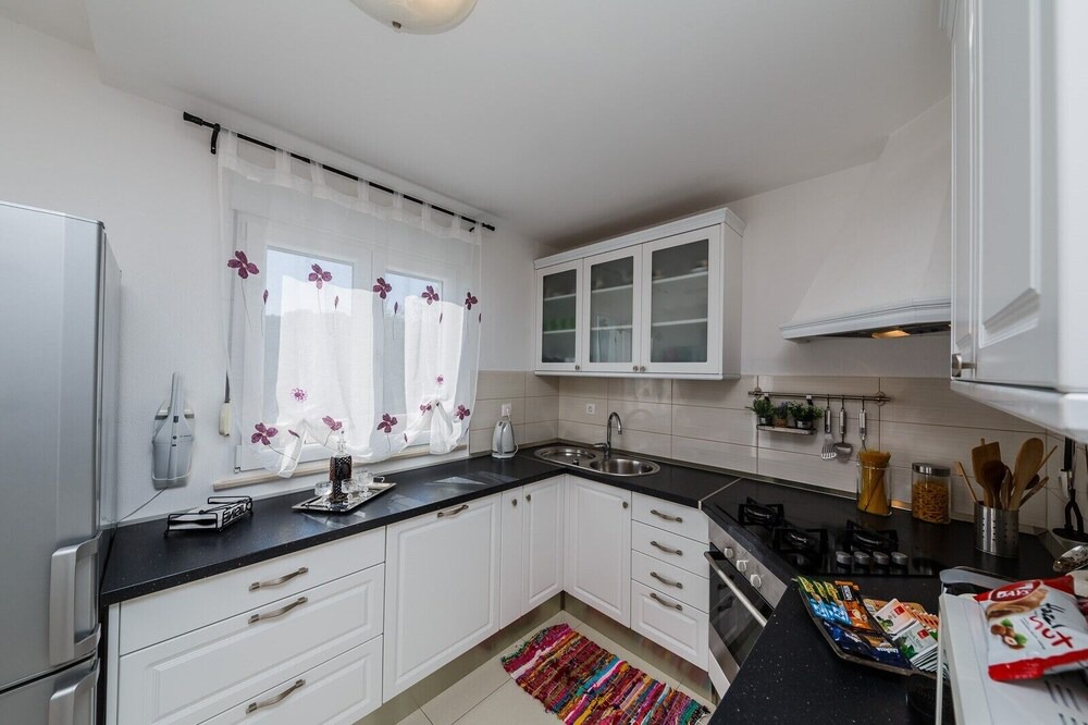 Photo of Kitchen in Cove Stoncica